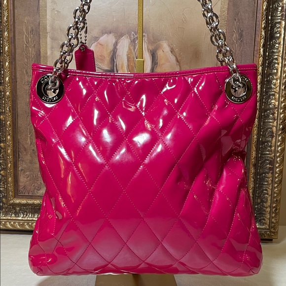 Coach Poppy Liquid Gloss Quilted Shoulder Bag in Raspberry Pink 🔥 - Picture 13 of 17